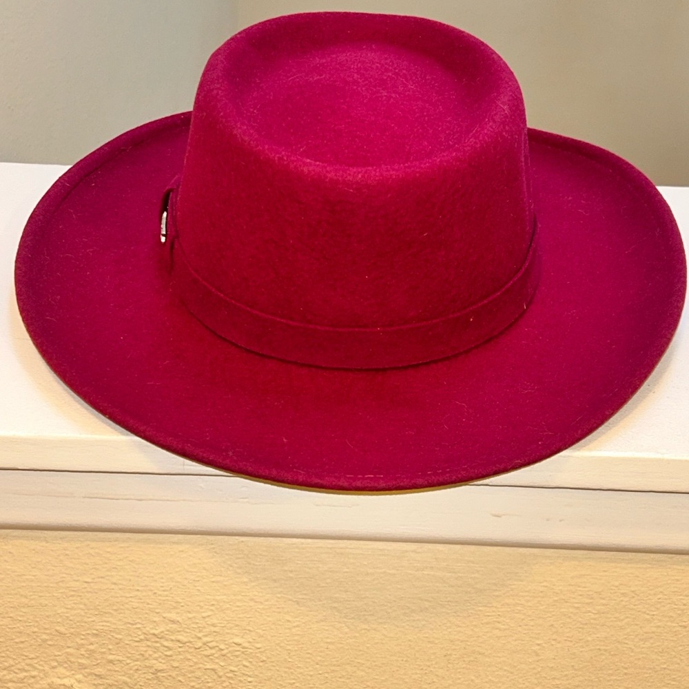 Burgundy Outback Trading Co.Hat - Picture 4 of 10